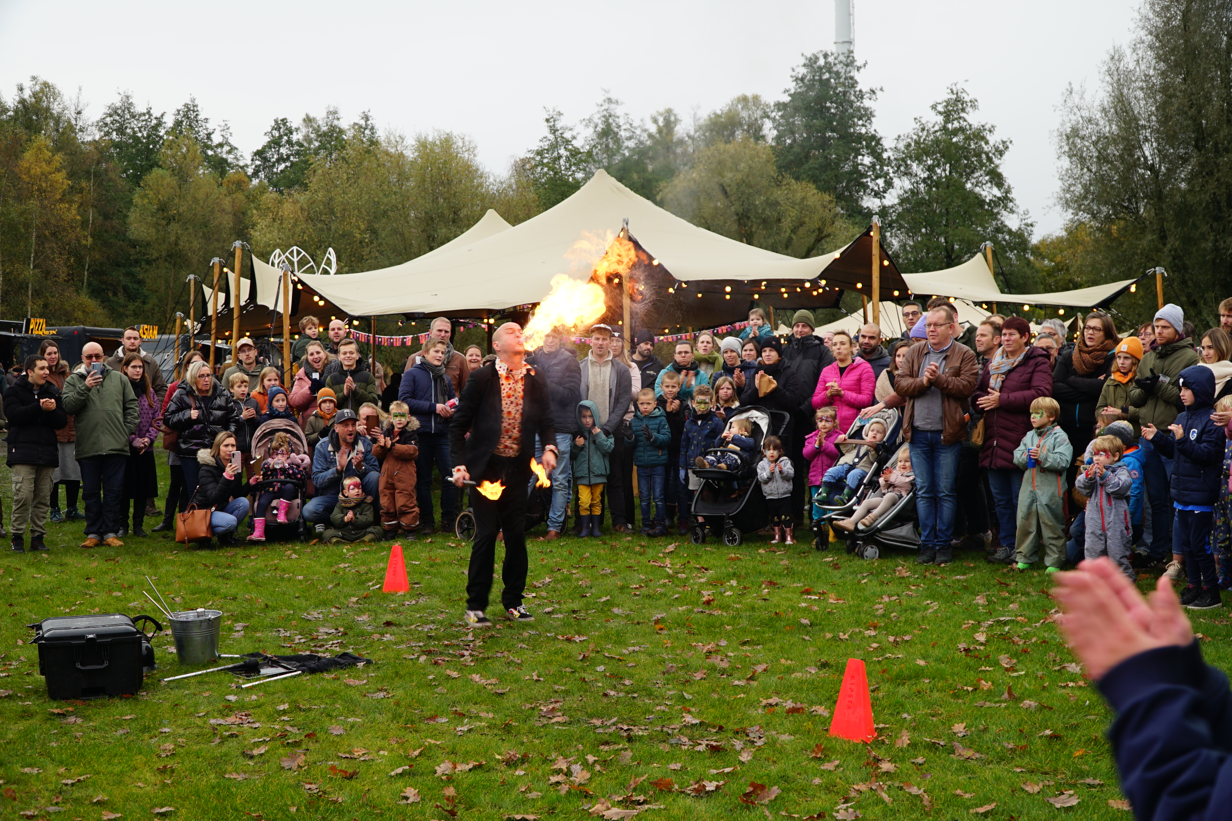 25 jaar Emmaüs pyromancer