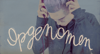 Afbeelding met titel van de podcast 'Opgenomen'.